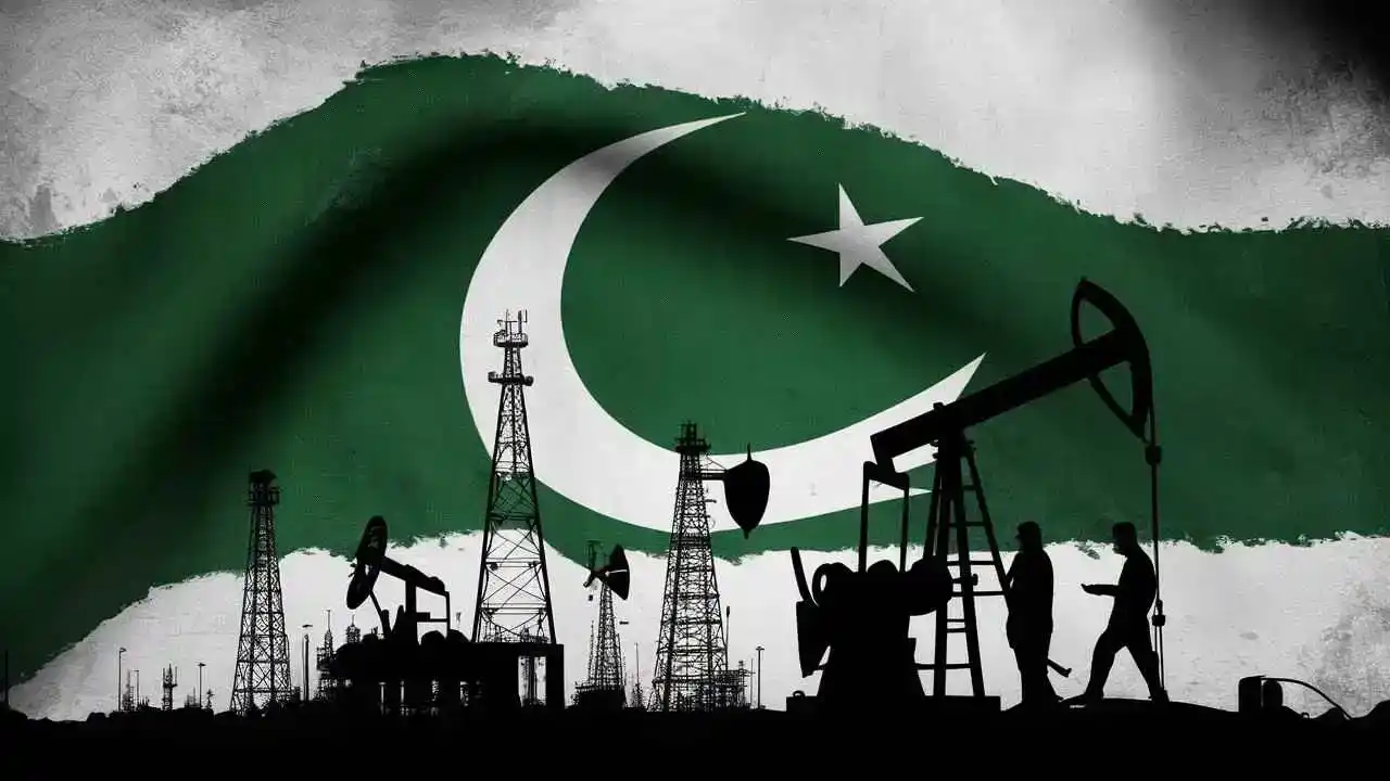 Pakistan and Saudi Arabia fortified their Pakistan-Saudi economic ties by signing two pivotal agreements worth $1.61 billion on Monday.